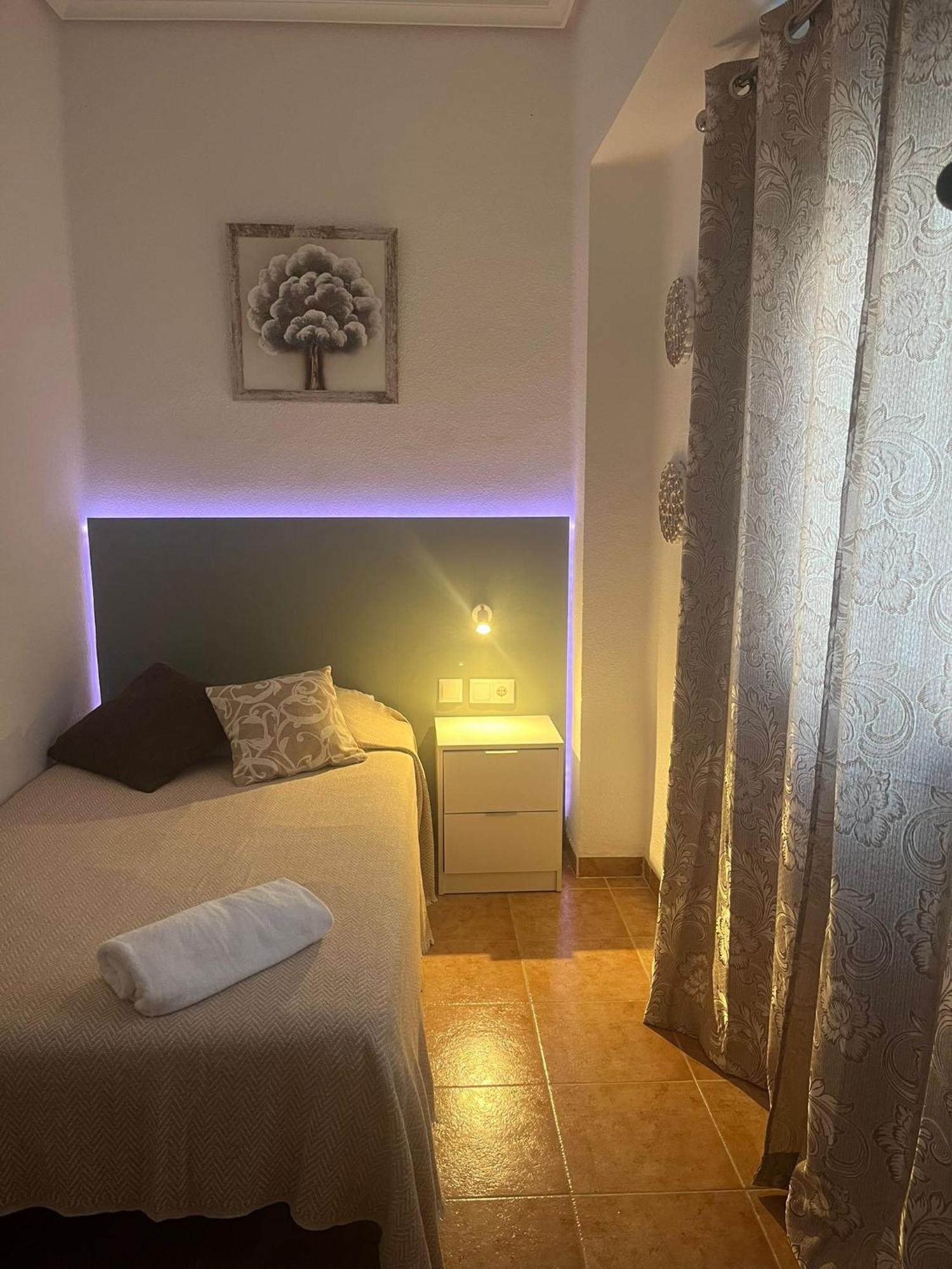 Apartamento apto centro Castellón con acensor, comercio cerca Castellón de la Plana Exterior foto